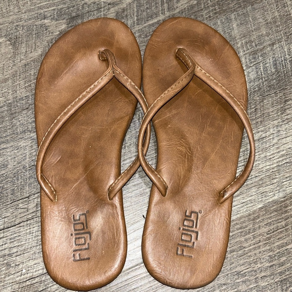 Women’s flip flops